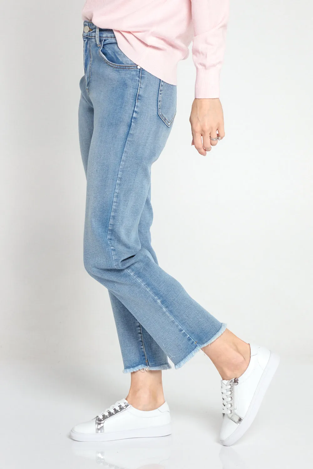 Tegan Cropped Jeans - Light Wash Denim